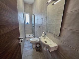 Rooftop Pool, Luxury Apartment in Sliema - 6