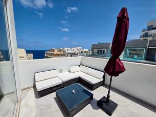 Rooftop Pool, Luxury Apartment in Sliema - 1