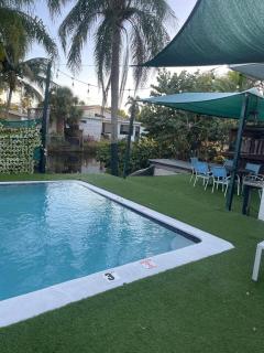 Miami Bedspace Hostel Bed With Pool Lounge 2D - 3