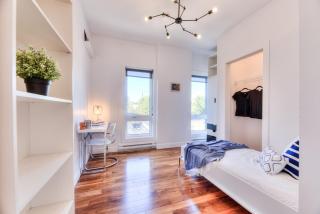 Montreal Urban Oasis 31 Day Minimum 2BR Top Floor Condo Garage Walkscore 100 - 2