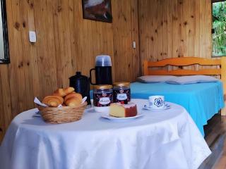 Cabana Cristal ll Campestre Em Sítio ll Wi-Fi 305Mpbs l Nômade Digital ll Táxi Fácil II Fogão Peq ll Quiosque Churrasqueira ll 6km da Estrada do Mar ll 8,1Km Prefeitura II 7,2Km UFRGS Litoral II 7km IF Osorio l 12km-Morro Borrusia e Praias Tramandai - 3