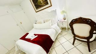 Tay Luxury Suite in Waterkloof Ridge Pretoria - 8