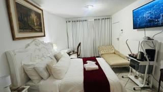 Tay Luxury Suite in Waterkloof Ridge Pretoria - 1