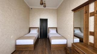 Yolyans Hotel - 4