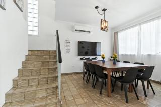 4BR 3BA Sleeps 8 Wi-Fi Walk to Beach - 6