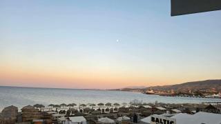 Elysian Beachfront Luxury Suite with Jacuzzi - Sea & City View - ADULTS ONLY - 1