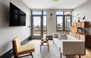 Freeman 1403 by Rove Travel 1BR Condo w Shared Amenities - 0