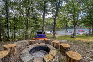 New Construction Lakefront Home with Private Dock Fire Pit Hot Tub - 7