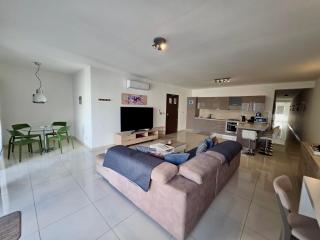 Marina, Bright Three Bedroom close to Valletta - 6