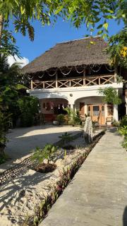 Villa Jua Bahari by Juliana & Beat - 2