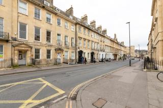 The Courtyard Apartment, city centre - 1