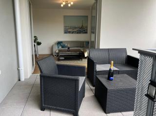 Lumière Parisienne Spacious 2BR Apartment with Terrace Free Parking Near Metro Line 13 - 1