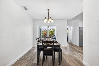 Buffalo Bungalow - 2