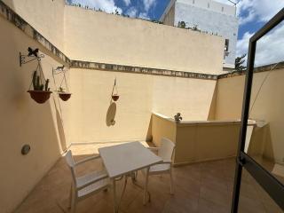 3 Bedroom Prime Location Near University - 7