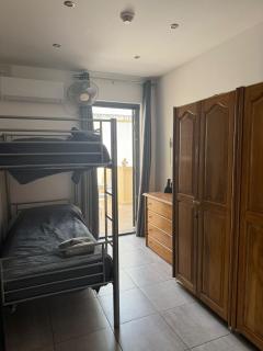 3 Bedroom Prime Location Near University - 3