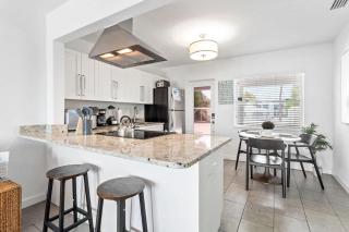 3 Palms Beachfront Cottages - 5