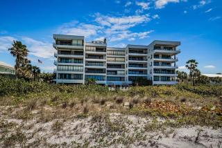 Pier House - 6