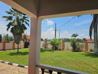Traditional Family Holiday Home in Bunga, Kampala Uganda - 8