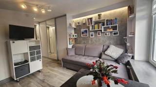 Studio in a tenement house - 6