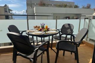 Lunara Apartment - Happy Rentals - 7