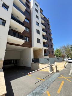 Lux Apartment near Ada Mall & Lake - 2