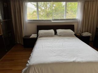 Cozy Rooms West Vancouver - 9