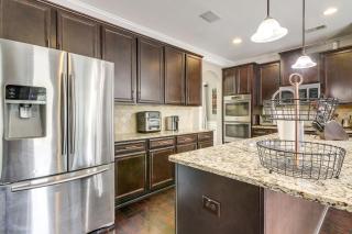 Spacious Group Hub! Walk to Tribble Mill Park - 4