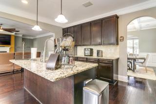 Spacious Group Hub! Walk to Tribble Mill Park - 1