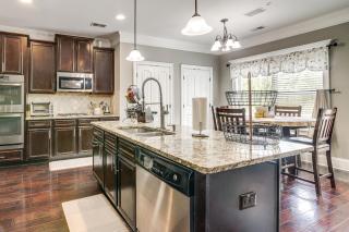 Spacious Group Hub! Walk to Tribble Mill Park - 2