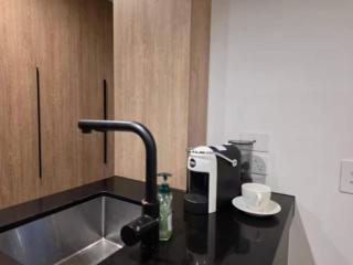 Modern 2BR Apartment Pool South City Square - 7