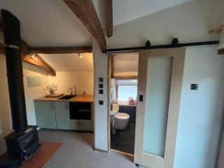 The Hay Loft- new ensuite bathroom & kitchenette for 2026 - 5