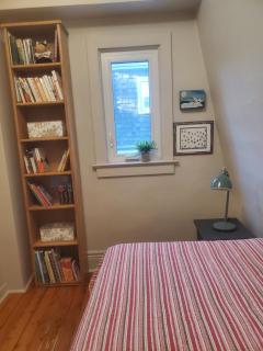 Charming Beaches Retreat - Sleeps 3 - Stylish Stay - 6