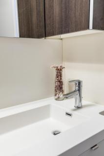 Luxury Condo Beside CN Tower in Heart of Toronto - 3