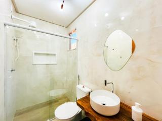 Casa individual, 3 quartos, 350 metros da praia - 9