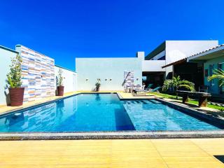 Casa individual, 3 quartos, 350 metros da praia - 1