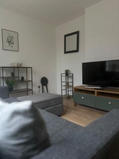 Contractor Haven in Ilkeston, Parking, Fast WiFi - 3