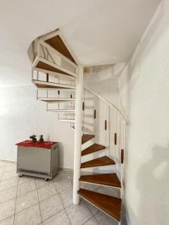 Peaceful Kumbor Duplex 5min to Sea - 8