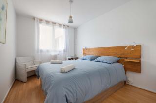 Appartement Calme avec Parking Gratuit - 3