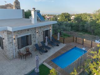 Villa Pisha Stone Villa with Pool - 9