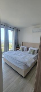 Exclusivo apartasuite con terraza y vista al mar - Bello Horizonte - 8