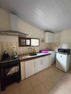 Hermosa casa en La Esmeralda, a tres cuadras de la playa - 1