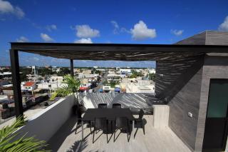 Ideal Area, Comfy Bed, 4 Blocks from 5th & Shops - 5