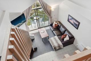 Lantern 26 - 1 bedroom and Loft with 1 carpark - 7