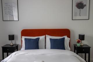 Modern Detached 4-Bedroom 2-Bath Home, Guildford - 2