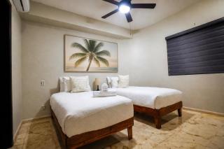 Oceanfront Condo a Block Off 5th in Heart of Playa - 2