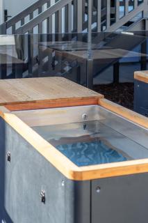 Waves & Wellness - Spa Pool, Sauna and Parking - 2