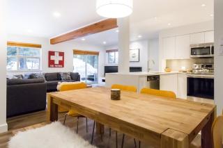 Ski in Out, Great Location, Free Shuttle Bus - 3
