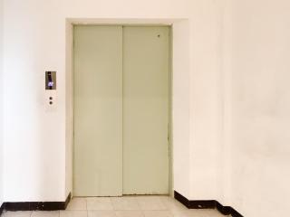 Urbanview Hotel at Suncity Residence Apartemen Sidoarjo - 4