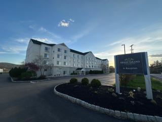 Arnot Grand Hotel & Suites - 6