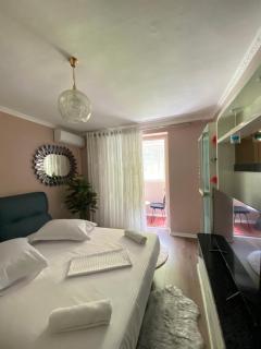 Rose Apartment - 4